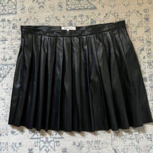 BCBG Black Pleated Mini Skirt